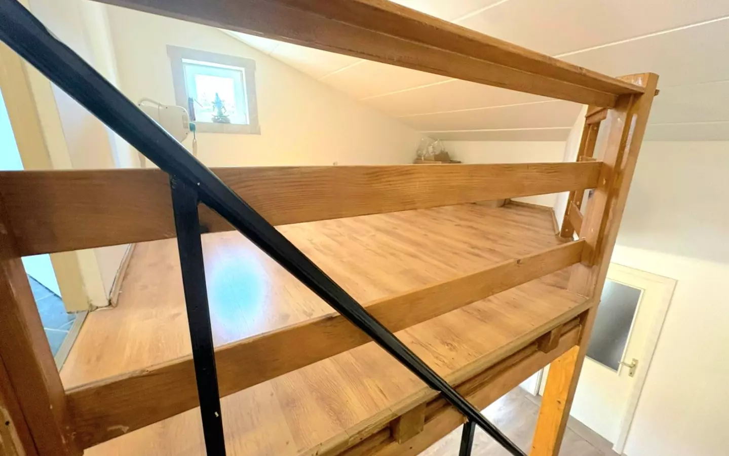 4-bedroom Apartment In Červar-porat, Croatia (83 M²)