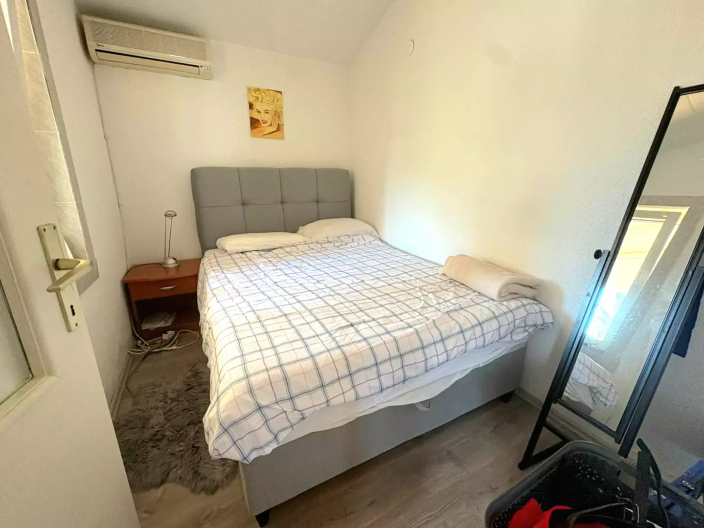 4-bedroom Apartment In Červar-porat, Croatia (83 M²)