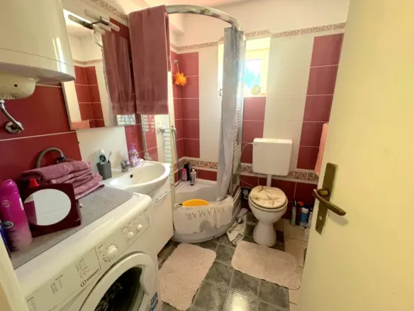 4-bedroom Apartment In Červar-porat, Croatia (83 M²)
