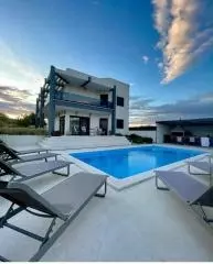 4-bedroom Villa In Vodice, Croatia (290 M²)