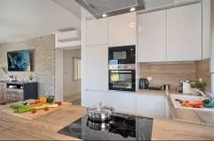 4-bedroom Villa In Vodice, Croatia (290 M²)