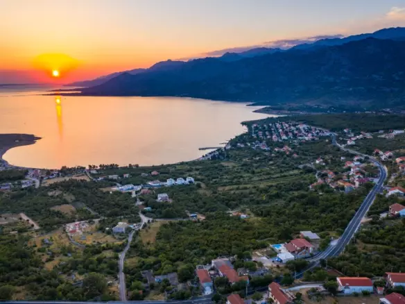 1-bedroom Apartment In Rovanjska, Croatia (52 M²)
