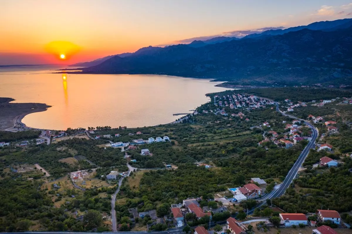 1-bedroom Apartment In Rovanjska, Croatia (52 M²)
