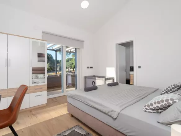 3-bedroom Villa In Lun, Croatia (133 M²)