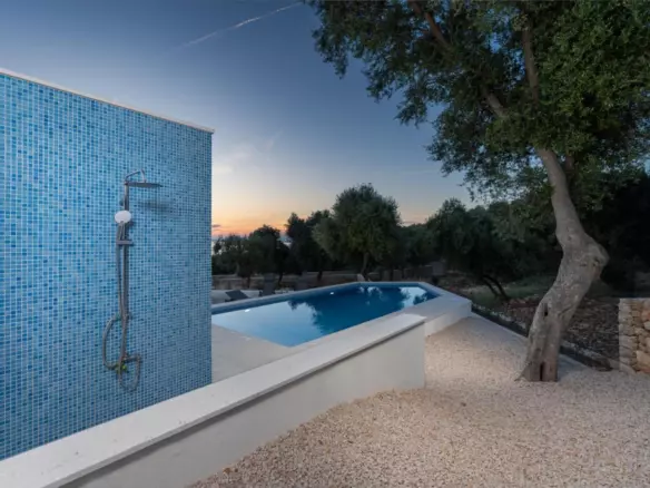 3-bedroom Villa In Lun, Croatia (133 M²)