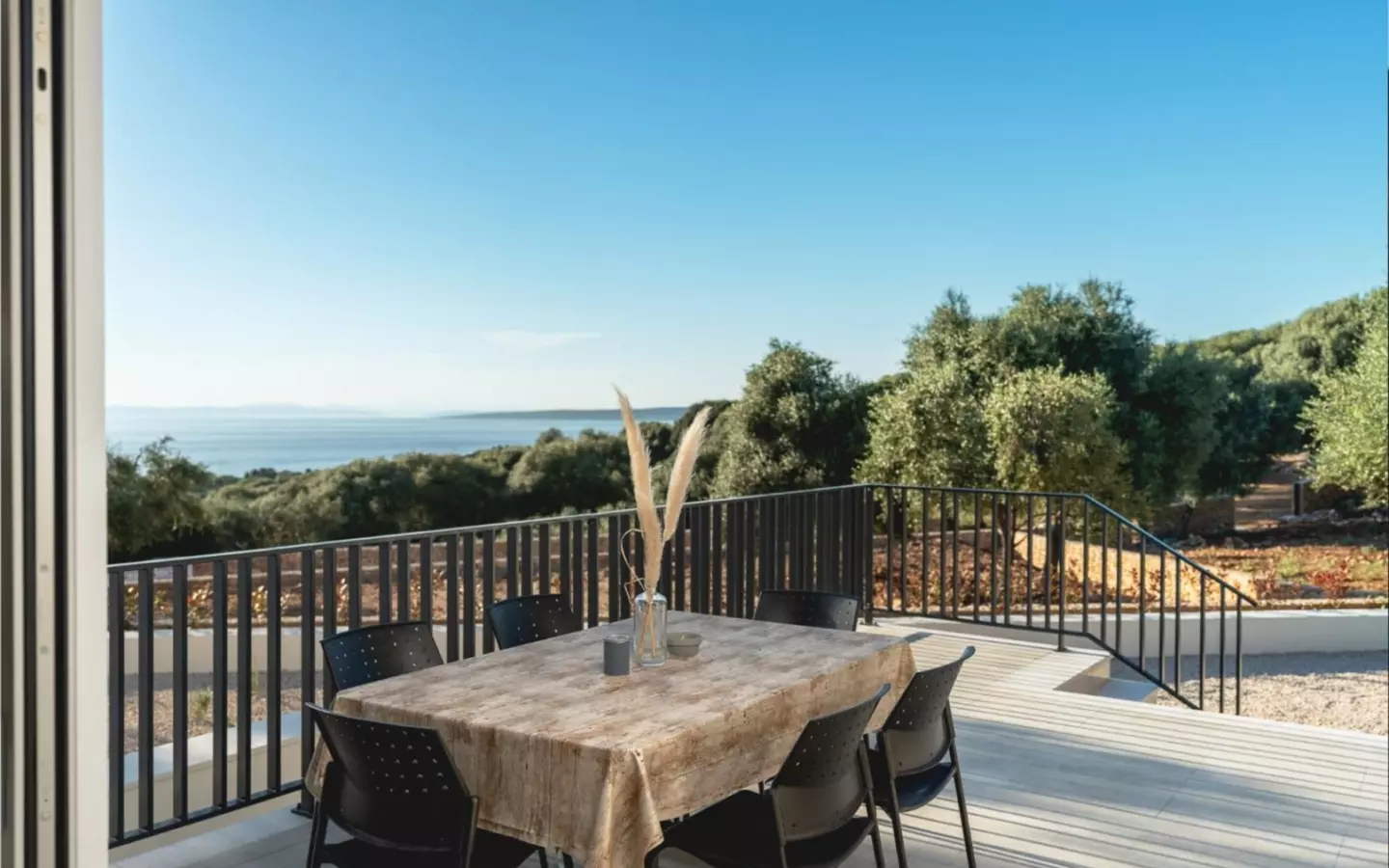 3-bedroom Villa In Lun, Croatia (133 M²)