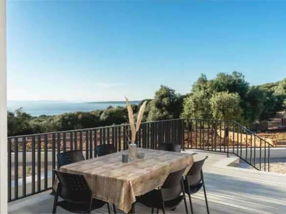 3-bedroom Villa In Lun, Croatia (133 M²)