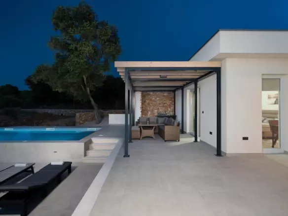 3-bedroom Villa In Lun, Croatia (133 M²)