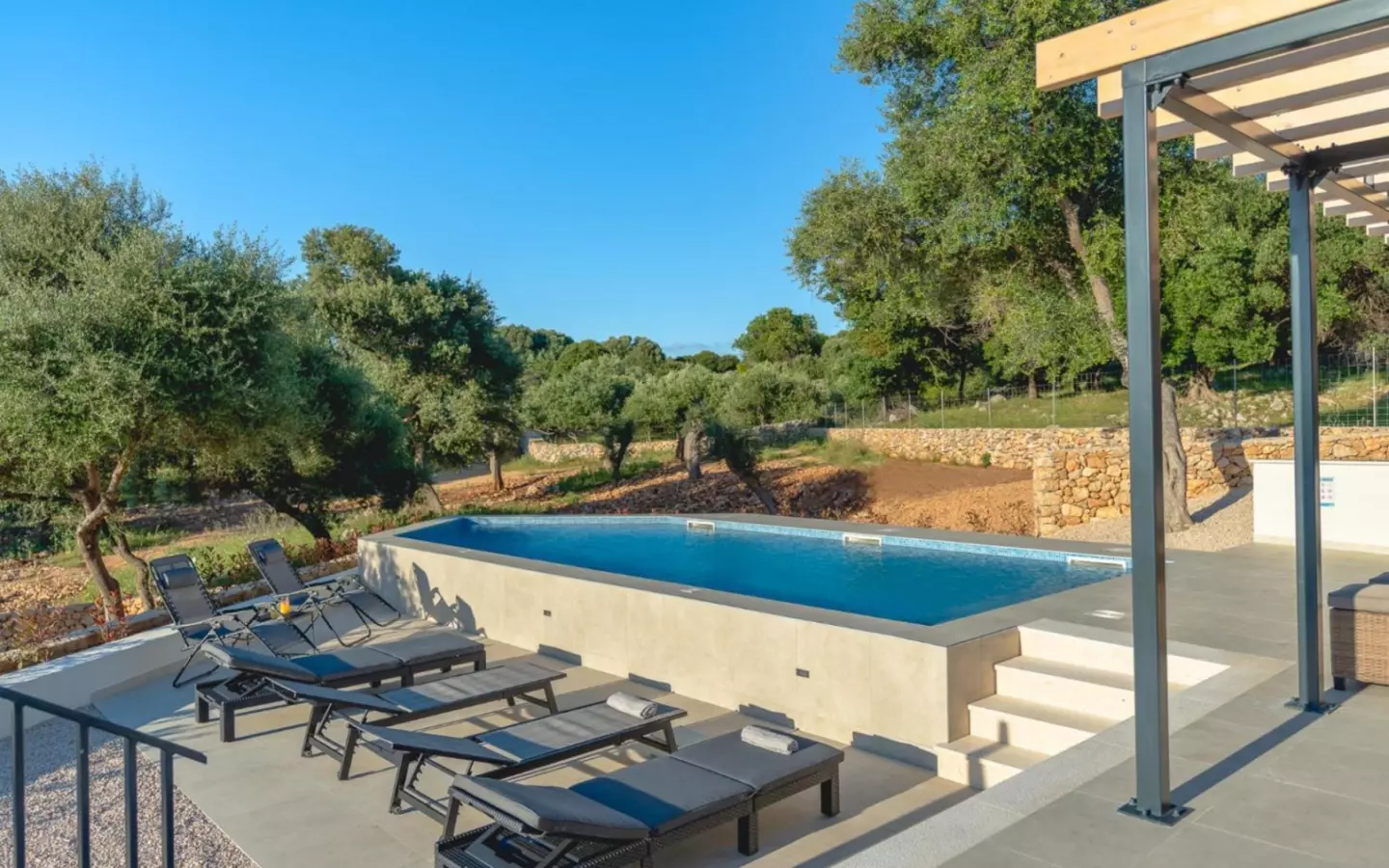 3-bedroom Villa In Lun, Croatia (133 M²)