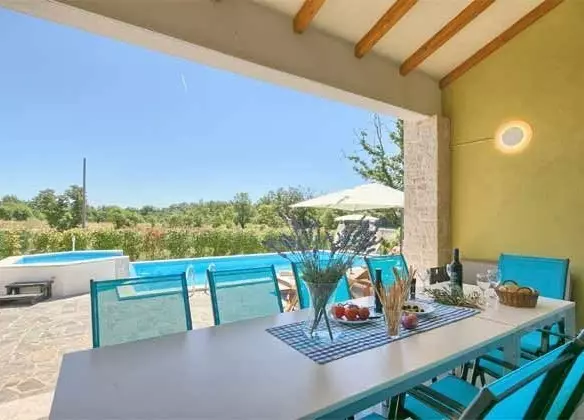 5-bedroom Villa In Mužini, Croatia (187 M²)