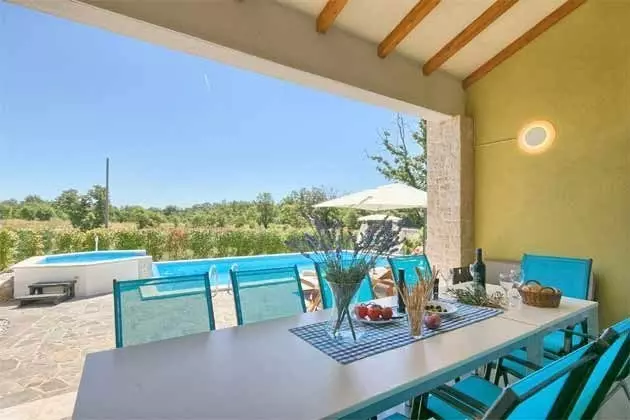 5-bedroom Villa In Mužini, Croatia (187 M²)