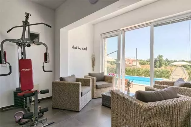 5-bedroom Villa In Mužini, Croatia (187 M²)