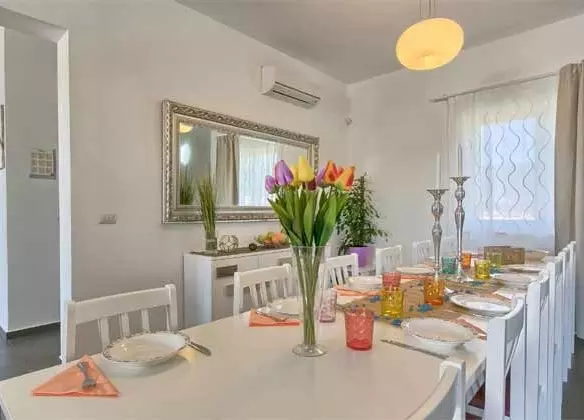 5-bedroom Villa In Mužini, Croatia (187 M²)