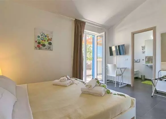 5-bedroom Villa In Mužini, Croatia (187 M²)