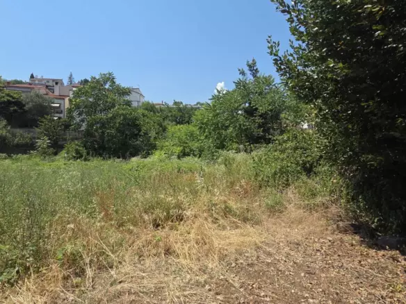 Land In Pobri, Croatia (1.080 M²)