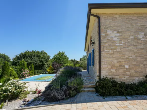 5-bedroom Detached House In Poreč, Croatia (133 M²)