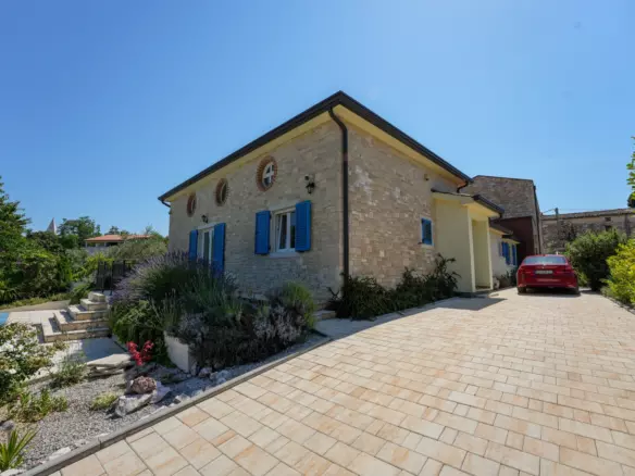 5-bedroom Detached House In Poreč, Croatia (133 M²)