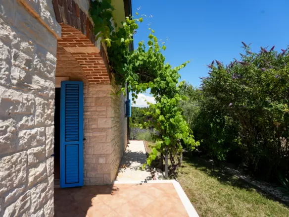 5-bedroom Detached House In Poreč, Croatia (133 M²)