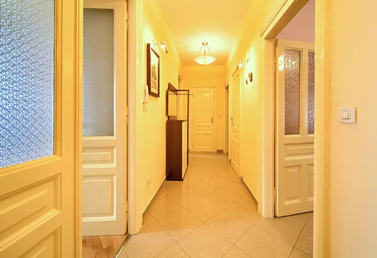 2-bedroom Apartment In Belveder, Croatia (85 M²)