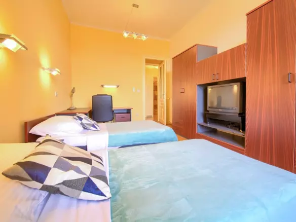 2-bedroom Apartment In Belveder, Croatia (85 M²)