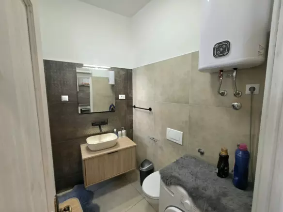 2-bedroom Apartment In Centar, Croatia (79 M²)