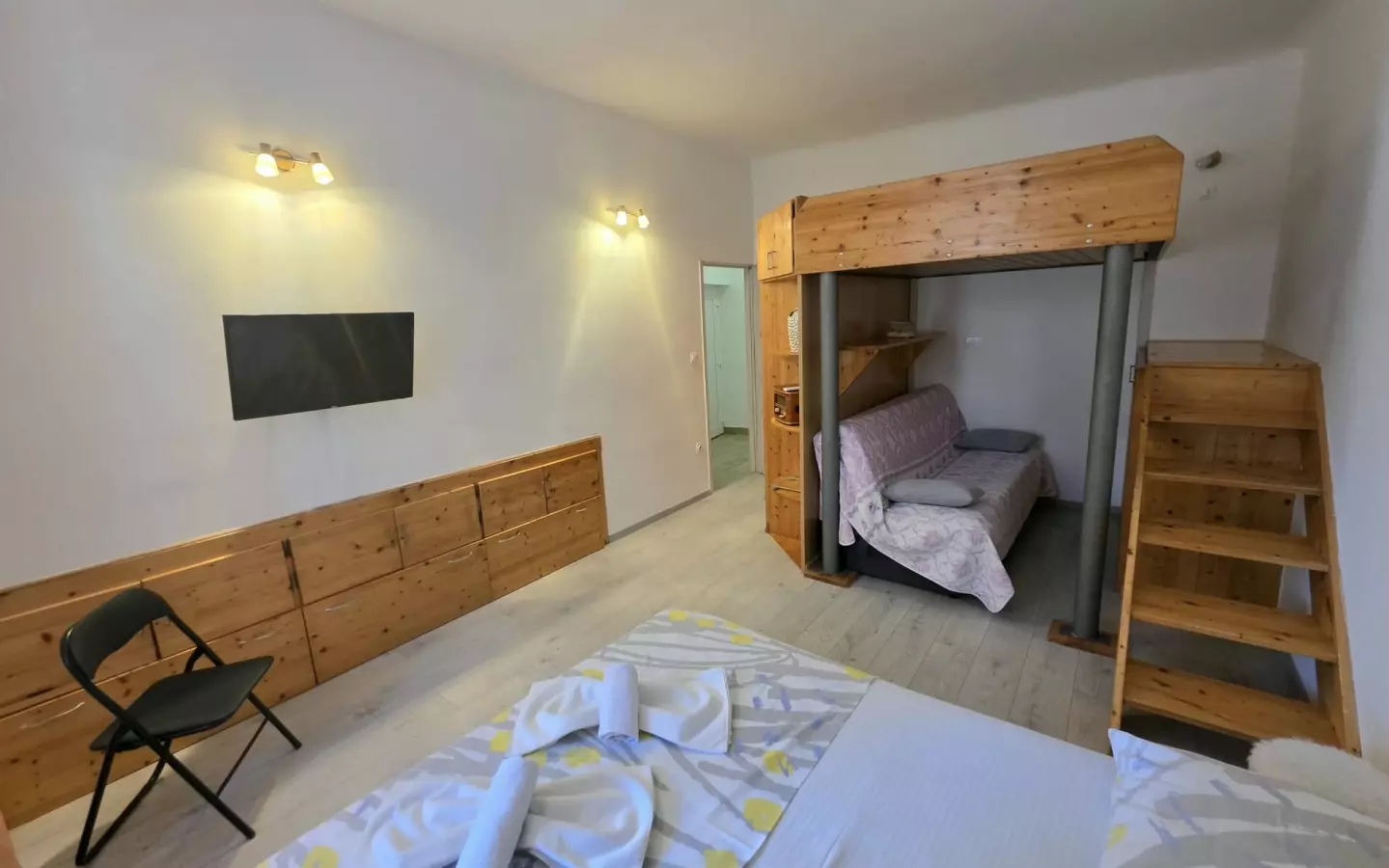 2-bedroom Apartment In Centar, Croatia (79 M²)