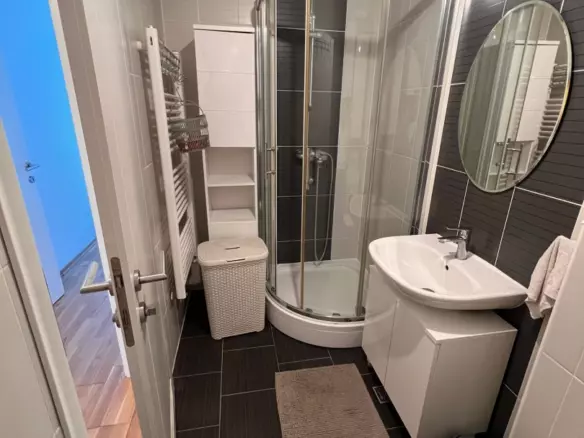 1-bedroom Apartment In Rudeš, Croatia (64 M²)
