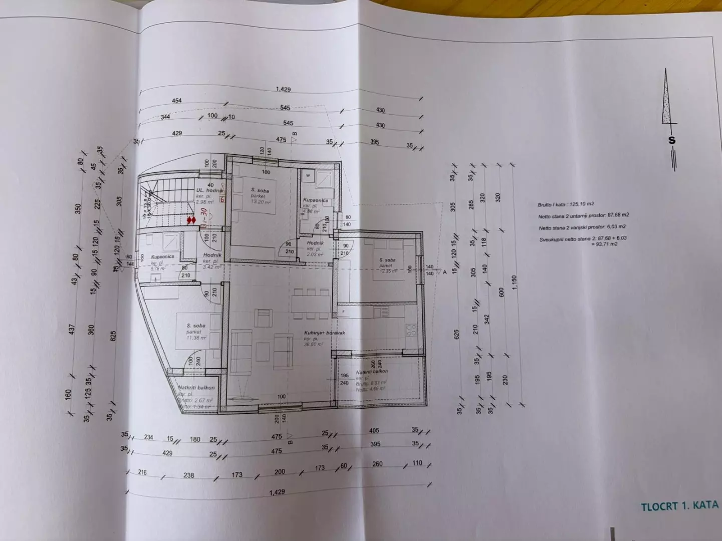3-bedroom Apartment In Mihotići, Croatia (93 M²)