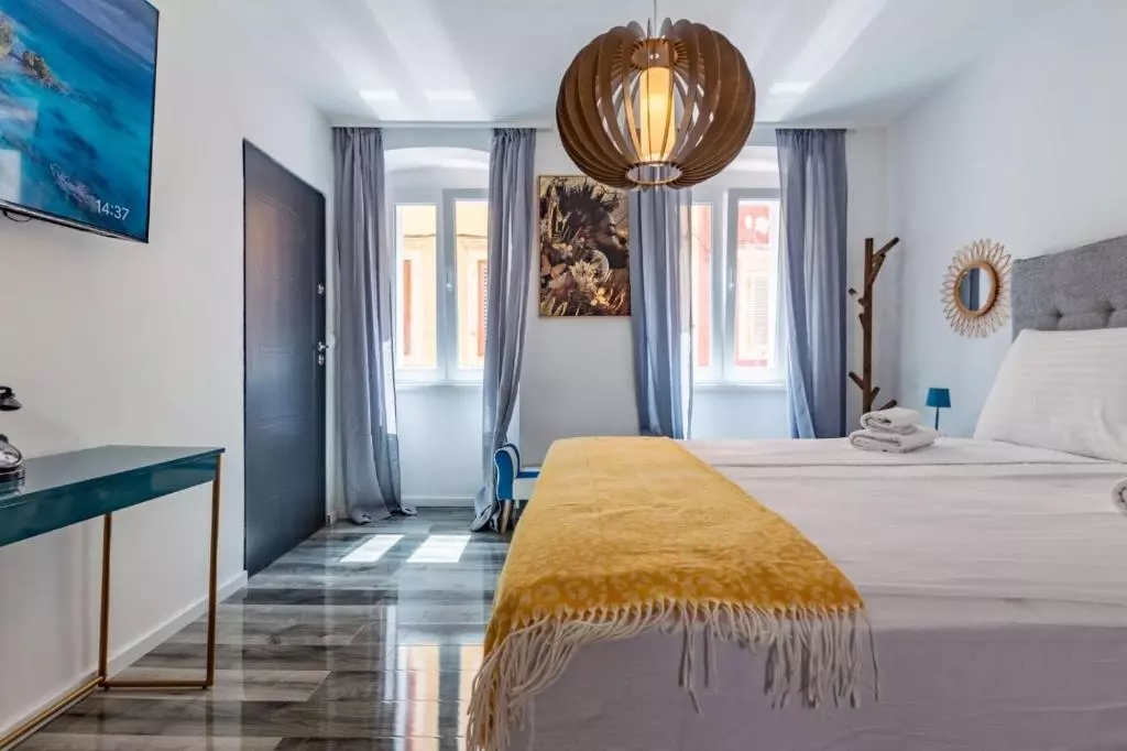 1-bedroom Apartment In Poluotok, Croatia (38 M²)