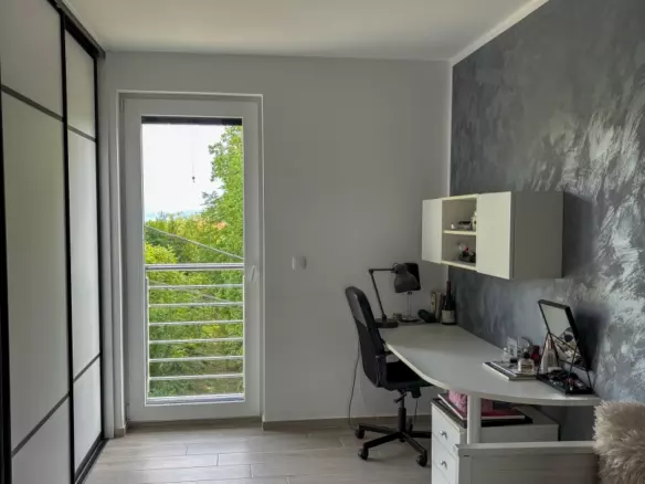 3-bedroom Apartment In Rubeši, Croatia (116 M²)
