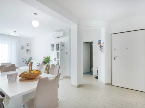 3-bedroom Apartment In Veli Vrh, Croatia (136 M²)