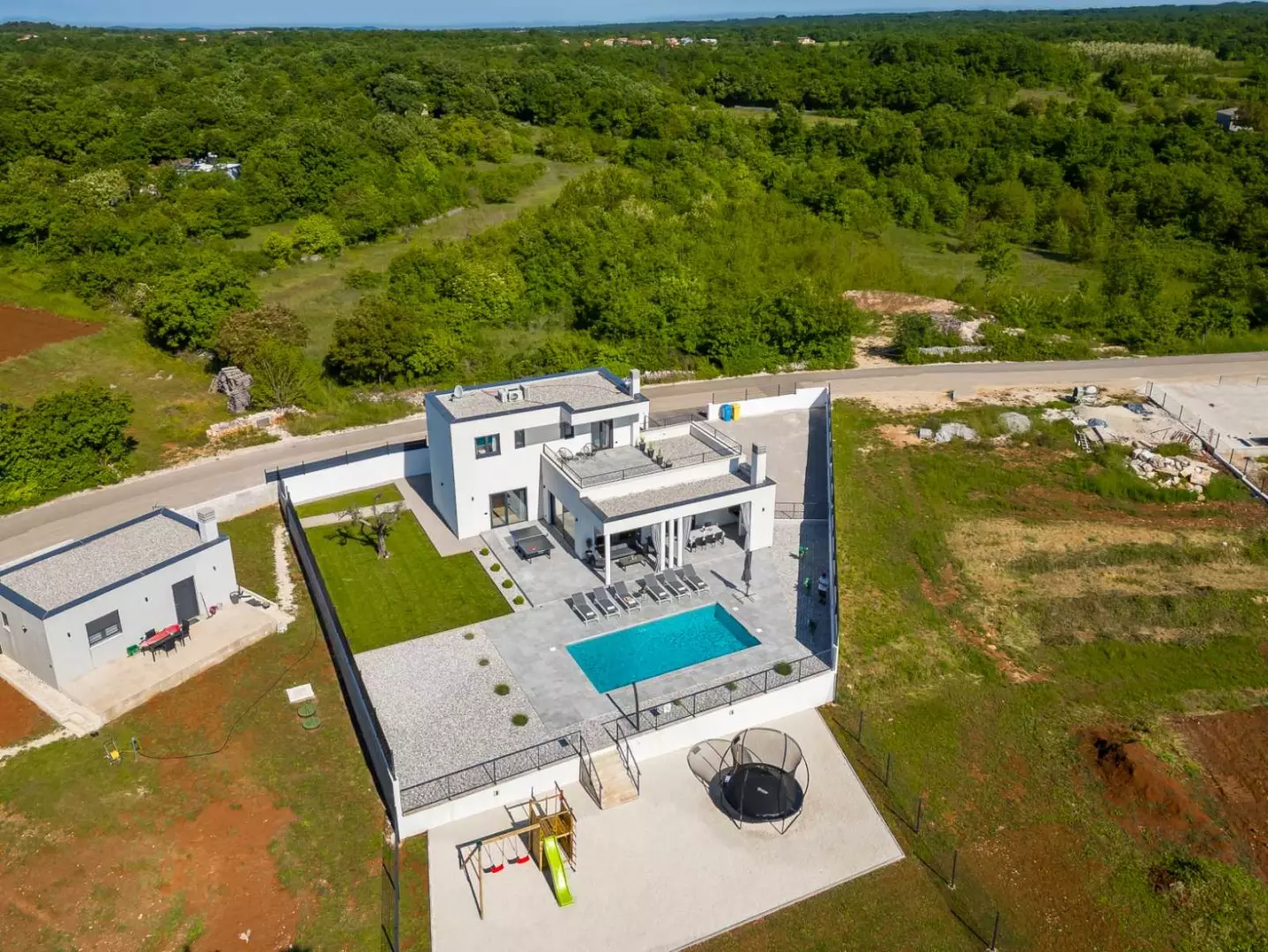 3-bedroom Villa In Režanci, Croatia (186 M²)