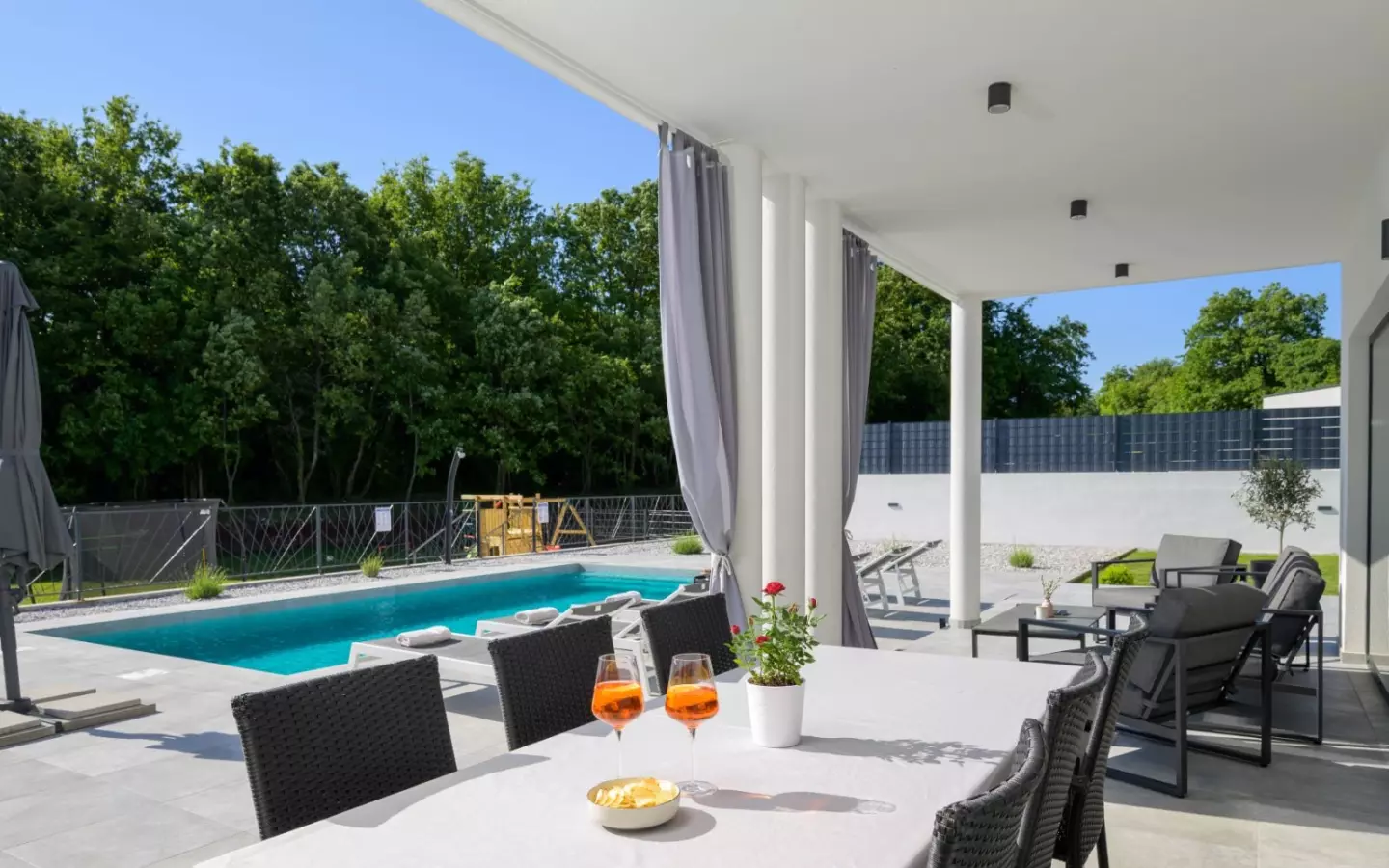 3-bedroom Villa In Režanci, Croatia (186 M²)