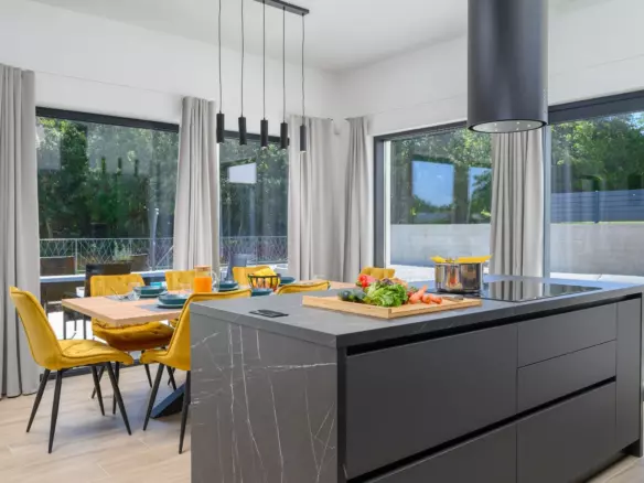 3-bedroom Villa In Režanci, Croatia (186 M²)