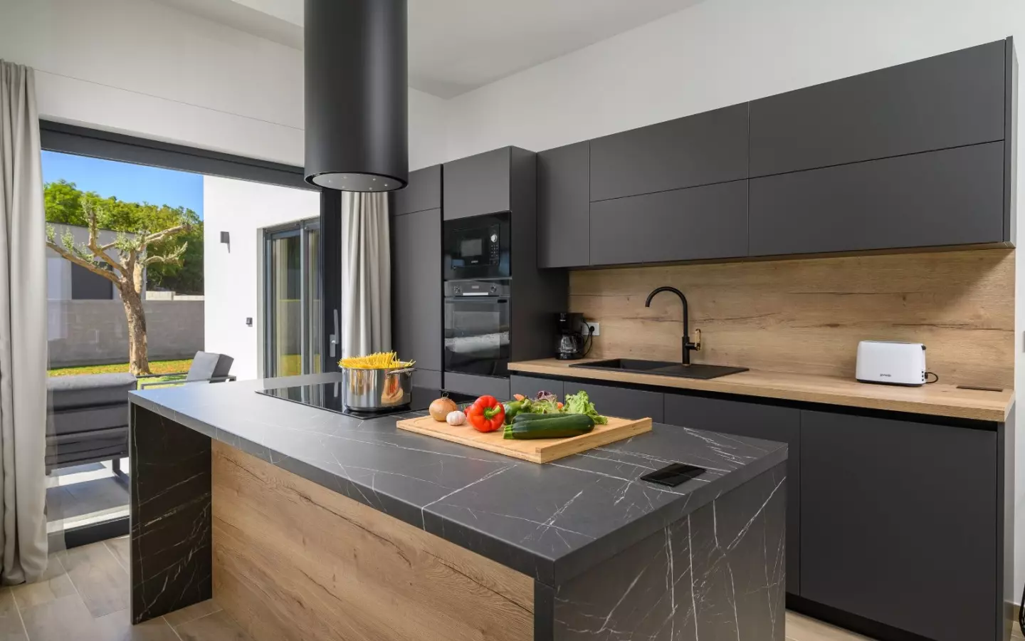 3-bedroom Villa In Režanci, Croatia (186 M²)