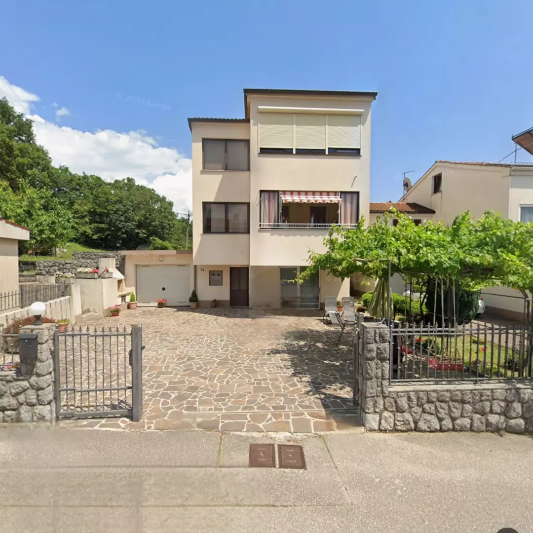 3-bedroom Apartment In Jušići, Croatia (160 M²)