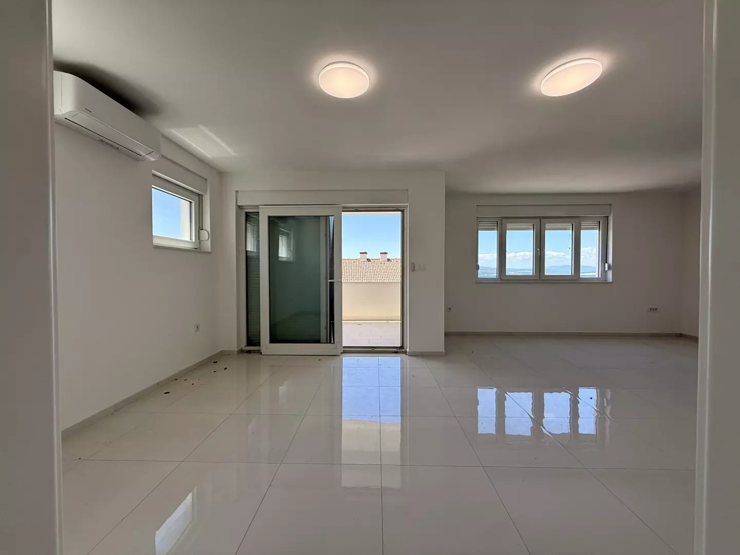 3-bedroom Apartment In Crikvenica, Croatia (123 M²)