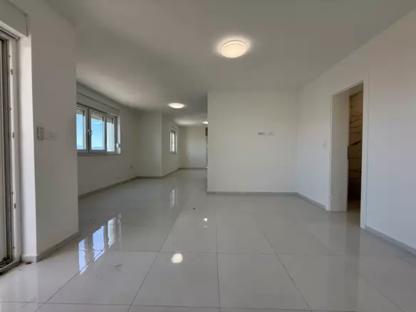 3-bedroom Apartment In Crikvenica, Croatia (123 M²)