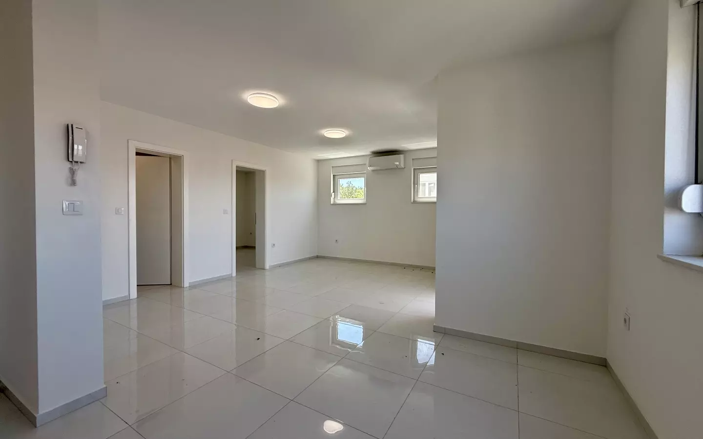 3-bedroom Apartment In Crikvenica, Croatia (123 M²)