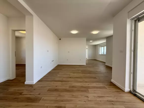 3-bedroom Apartment In Crikvenica, Croatia (123 M²)