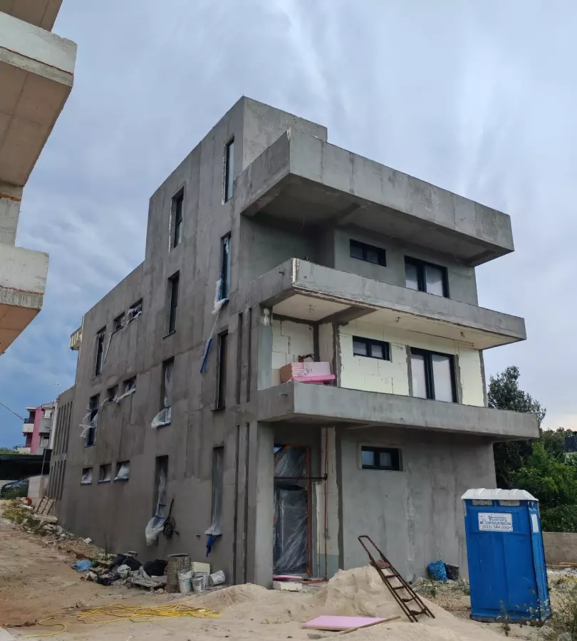 9-bedroom Apartment In Petrčane, Croatia (444,32 M²)