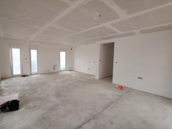 9-bedroom Apartment In Petrčane, Croatia (444,32 M²)