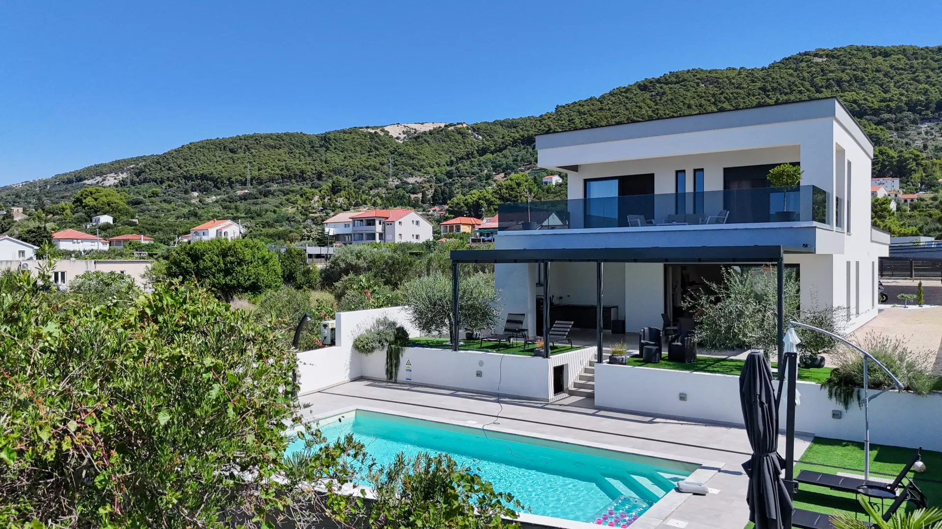 3-bedroom Villa In Banjol, Croatia (270 M²)