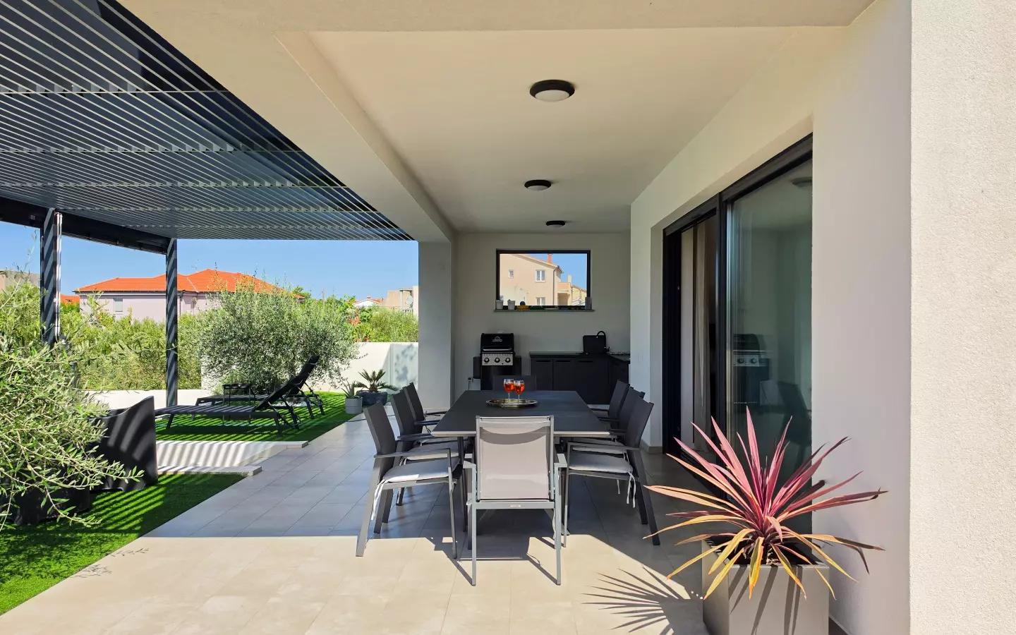 3-bedroom Villa In Banjol, Croatia (270 M²)
