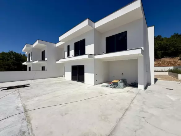 3-bedroom Villa In Crikvenica, Croatia (228 M²)