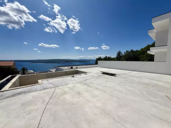 3-bedroom Villa In Crikvenica, Croatia (228 M²)