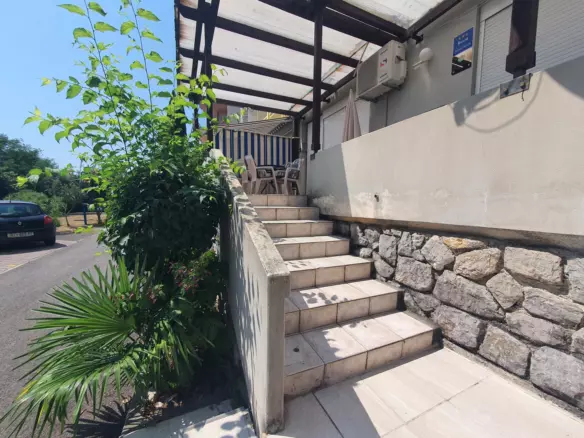 1-bedroom Apartment In Ičići, Croatia (62,02 M²)