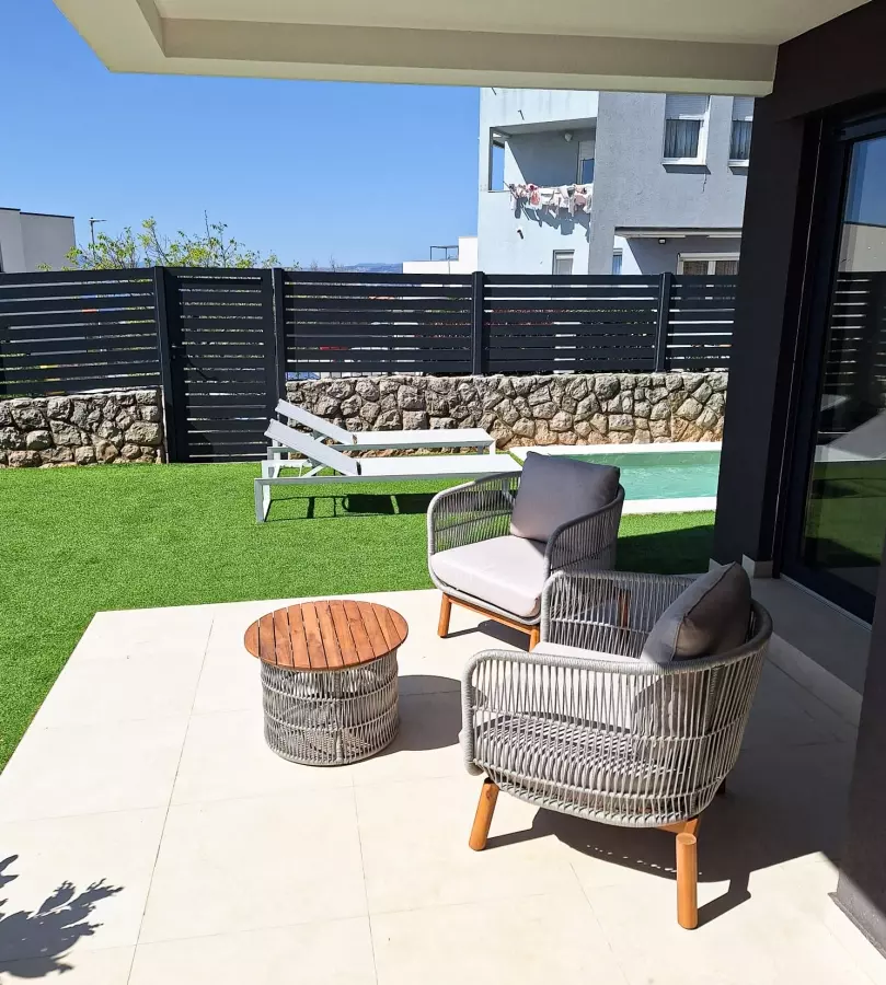 2-bedroom Apartment In Omišalj, Croatia (67 M²)