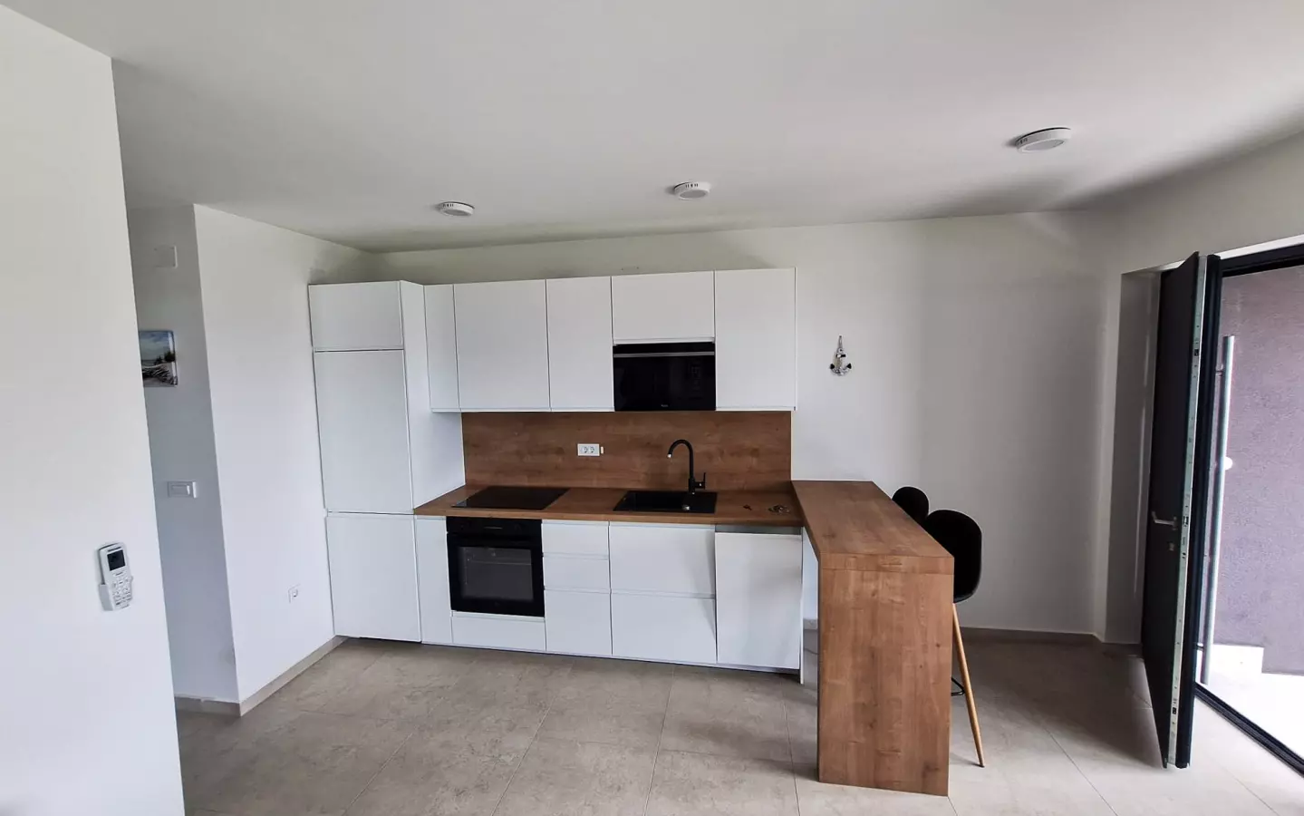 2-bedroom Apartment In Omišalj, Croatia (67 M²)