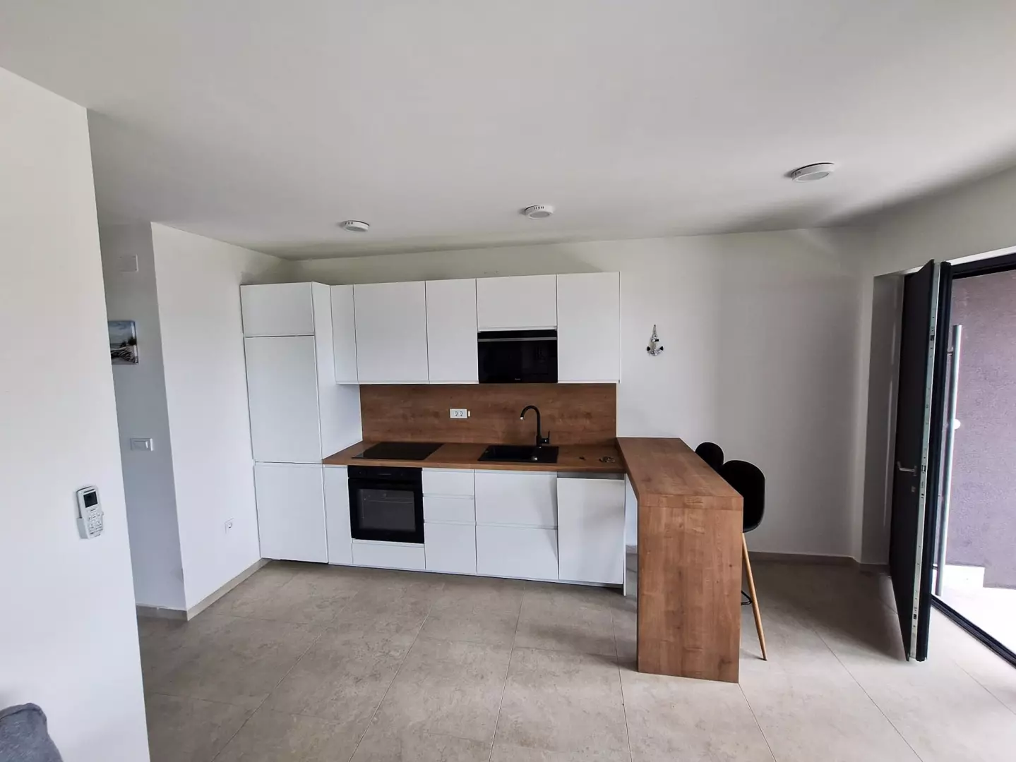 2-bedroom Apartment In Omišalj, Croatia (67 M²)